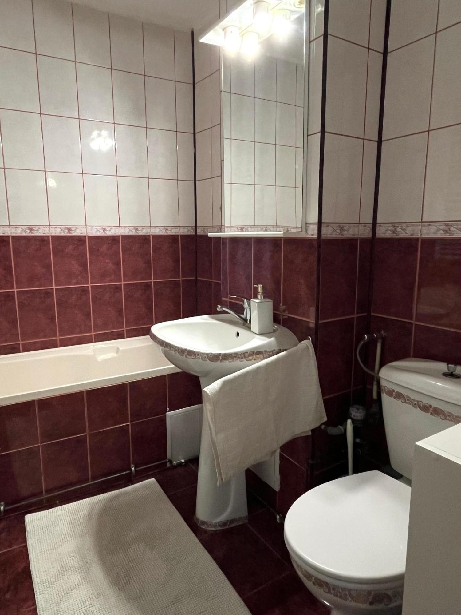2 Bedroom Apartament, Free Parking Arad Exteriér fotografie